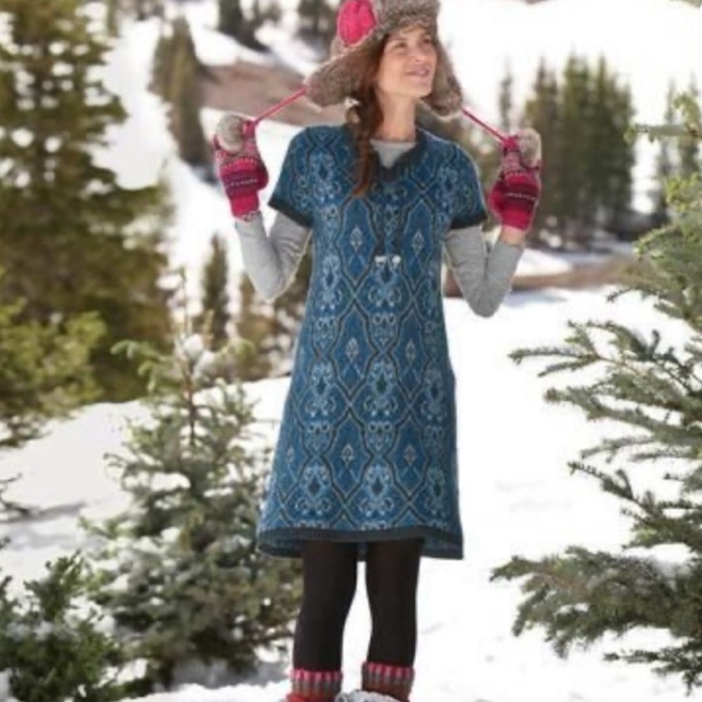 Sundance Blue and Black Knit Sweater